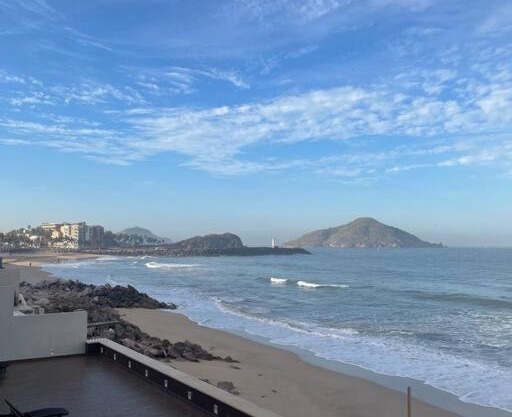 CASA SIENA - Ocean Front Condo