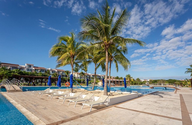 Casa Sky Penthouse Mareazul 2 Bedroom Condo by RedAwning