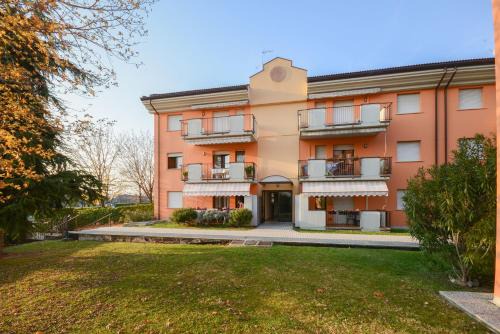 Casa vacanze con ampia piscina"Lago e Terme"