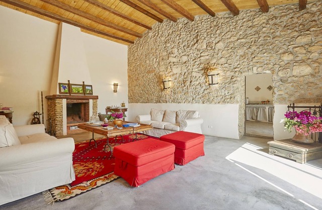 Casale Monte Kronio by Wonderful Italy