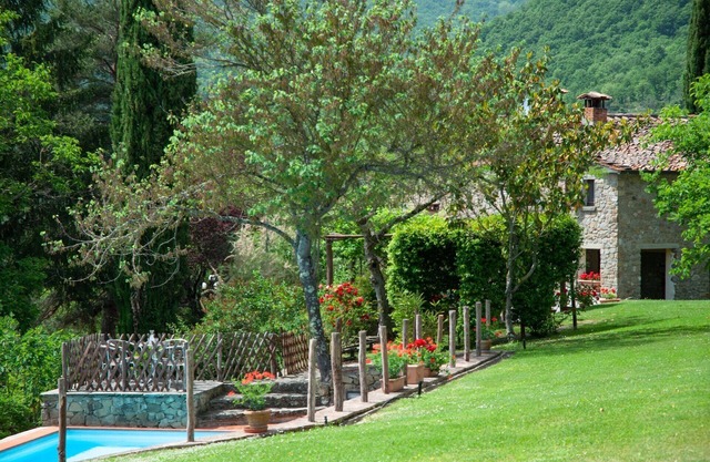 Casale Rancaccio, private rental home with pool