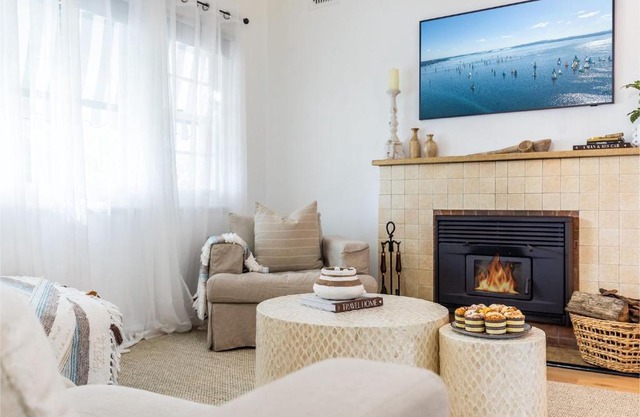 Casita 20 Tomaree Road great pet friendly property with WiFi and Air Conditioning