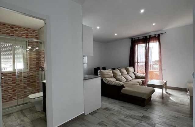 Casita con terraza privada cerca playa para 2 pax