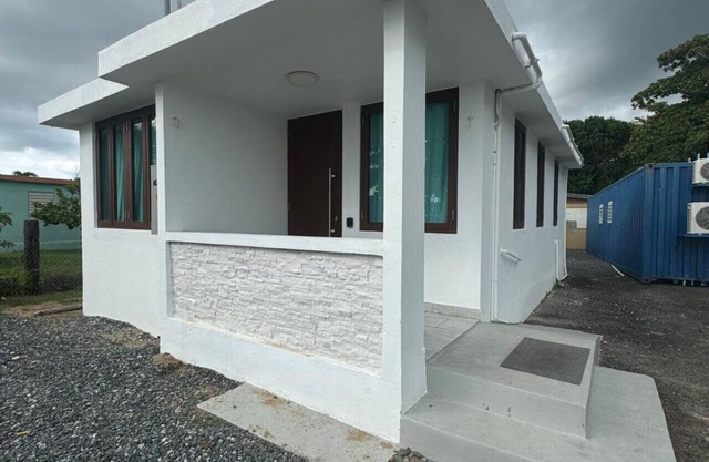 Casita on Corcega Beach