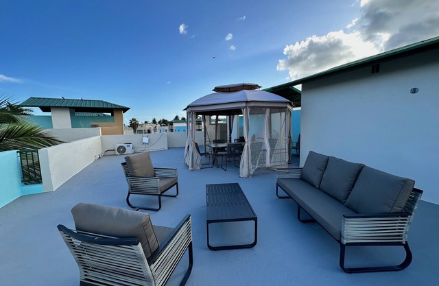 CasitaTranqui relaxing beachfront 3B/2B getaway penthouse