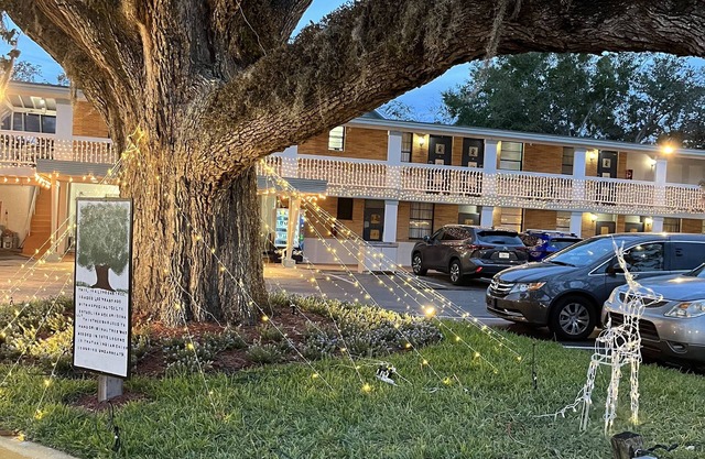 Castillo Inn