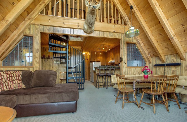 Castle Rock Cabin #2