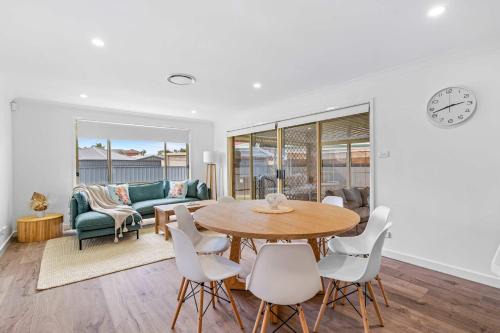 Caves Beach House by Coast Hosting