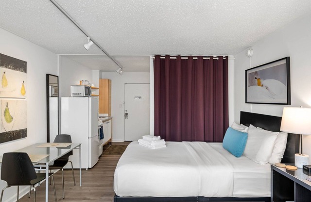 (CCD) Convenient Studio only Blocks from Piedmont Hospital