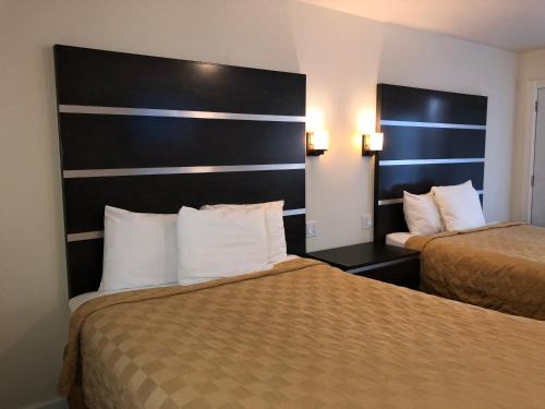 Cedar Inn & Suites