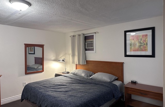 Cedar Springs Motel