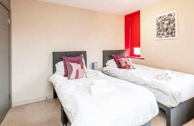 Central 2 Bed House Sleeps 6