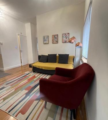 Central 2 bedrooms apartment