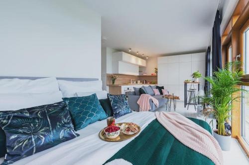 Central Warsaw Apartment - Great Location - City View- Słominskiego