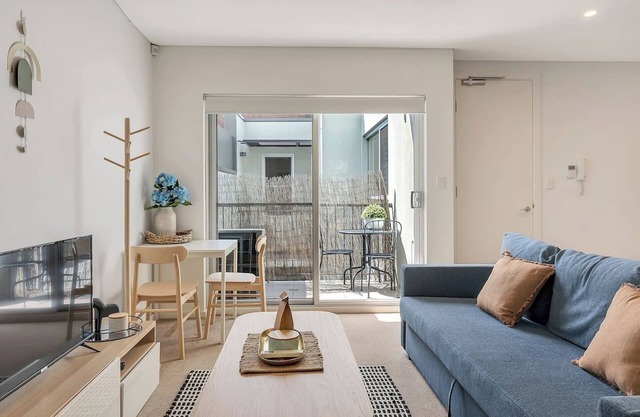 Centrally Located Pyrmont Paradise with Patio