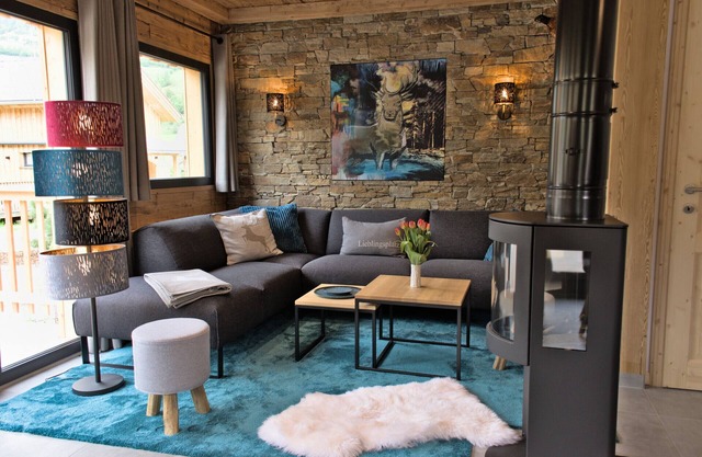 Chalet # 52 with 3 Bedrooms, sauna & whirlpool