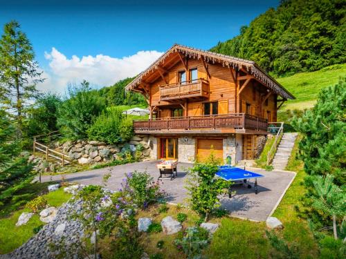 Chalet Alex - OVO Network