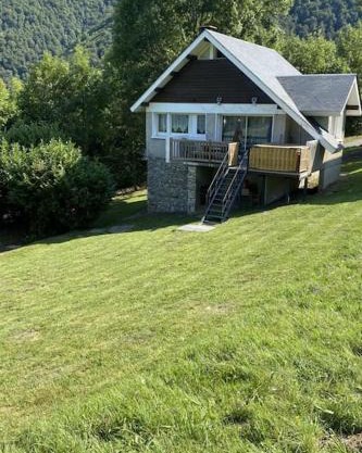 Chalet au cœur de la montagne jacuzzi privé