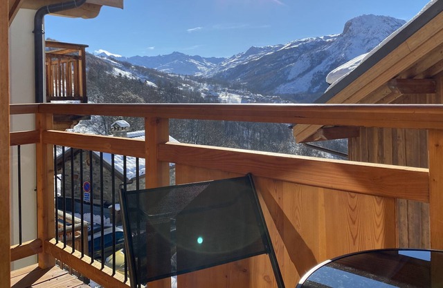 Chalet close to the slopes with breathtaking views
