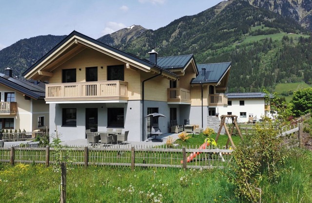 Chalet for 6-9 persons in TOP LOCATION, directly on the river