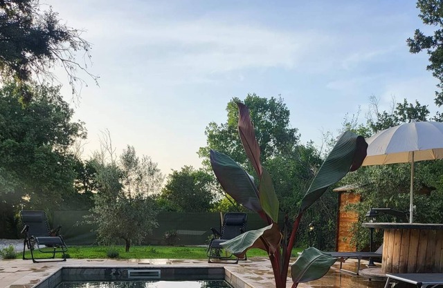 Chalet in the countryside with swimming pool