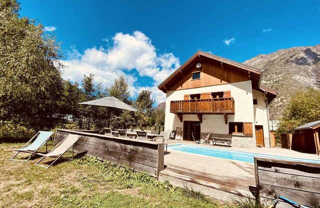 Chalet les Ecrins - 230m2 ✨ Sauna - Swimmingpool - Garden ✨