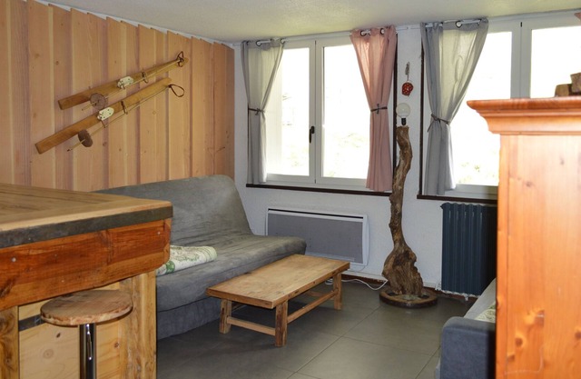 Chalet style studio 10 meters from the foot of the slopes, Gourette