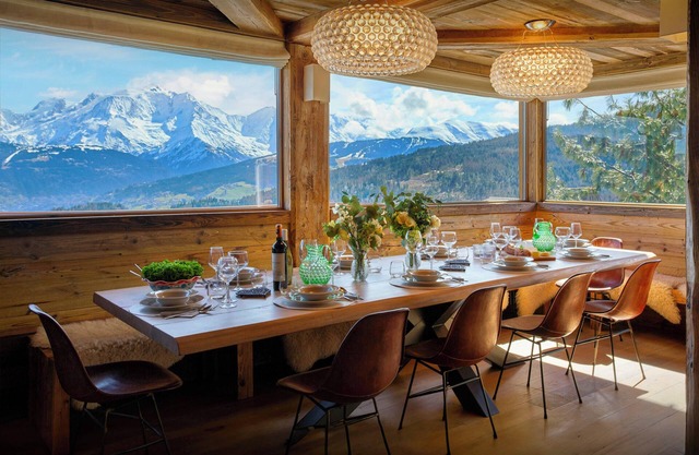 Chalet Vardache - Ski-in ski-out with Mont Blanc views - OVO Network
