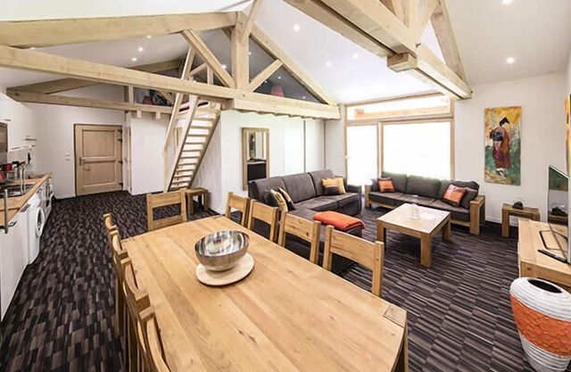 Chalets MMV Les Amis - Mountain Collection - 5 Room Duplex 10 People - Big Fox