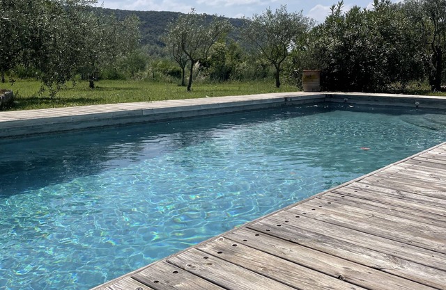 Chaleureux Studio à la Campagne à 12 km D'uzès