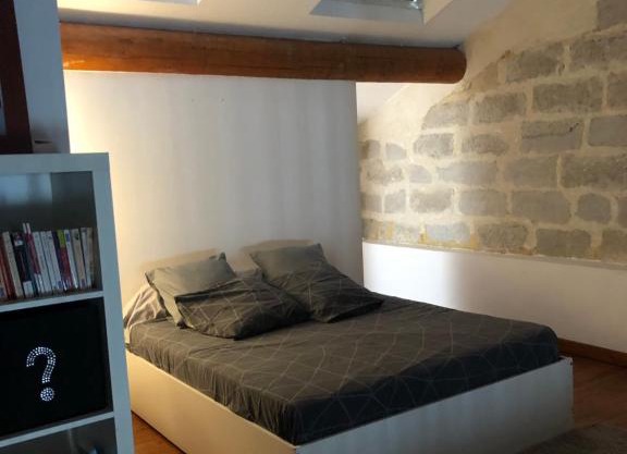 Chambre et sdb privées chez l'habitant