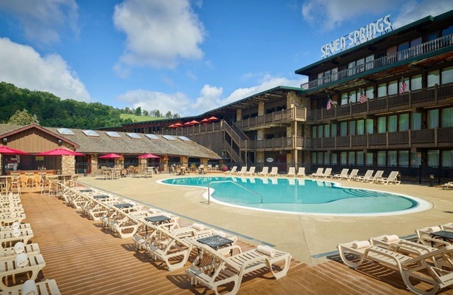 Champion Grand Suite | Slopeside Hotel