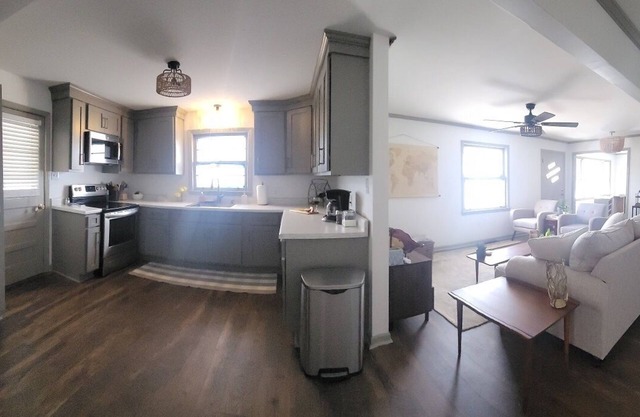 Charm Meet Convenience 3-bedroom house in Bonaire with WiFi on a large lot