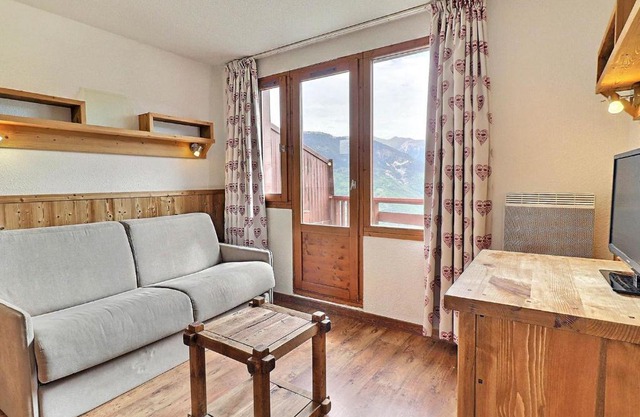 Charmant 2 Pièces avec Balcon à La Tania - Résidence Skis aux Pieds - FR-1-182A-9