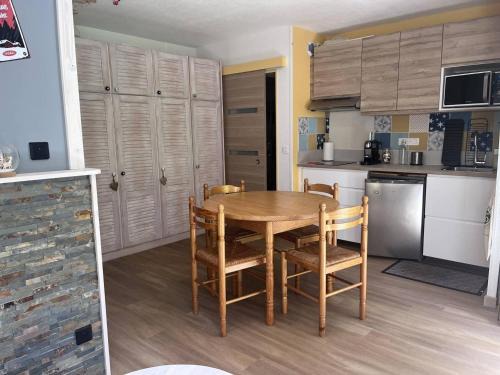 Charmant chalet 4 pers. à Cauterets avec parking - FR-1-812-113