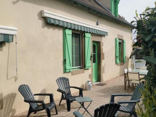 Charmante fermette avec jardin clos et animaux admis à Saint-Aubin-le-Monial - FR-1-489-490