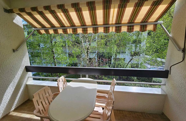 "Charming Studio Near Beach & Town Center, Saint-Georges-de-Didonne"