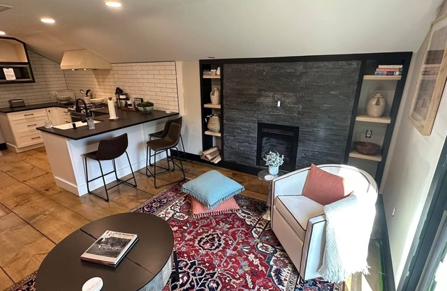 Charming 1-bedroom apartment in wonderful Barnard with WiFi, AC