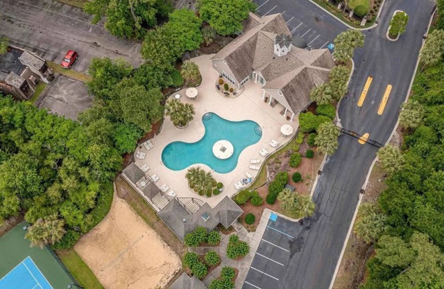Charming 1BR Condo in Savannah Shores