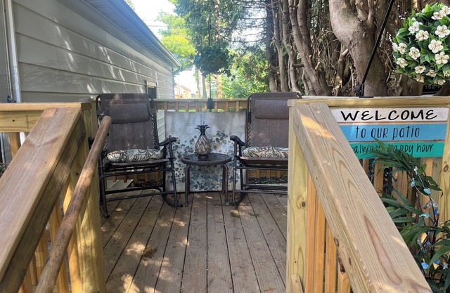 Charming 2-BD duplex just blocks from downtown Sturgeon Bay and the waterfront