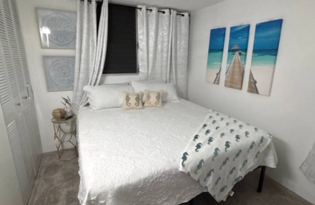 Charming 2-bedroom bed & breakfast in serene Honolulu with WiFi