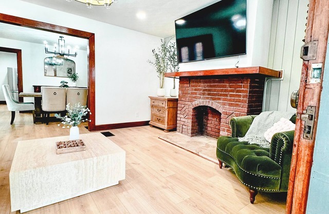 Charming 2-bedroom bungalow in South Park Historic District, Dayton