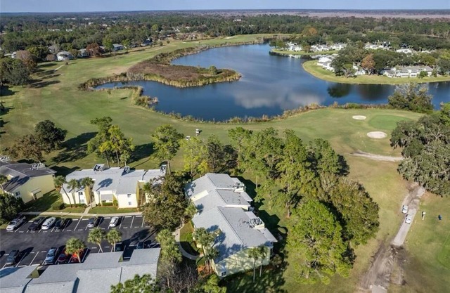 Charming 2-bedroom condo with WiFi, AC in enchanting Ocala