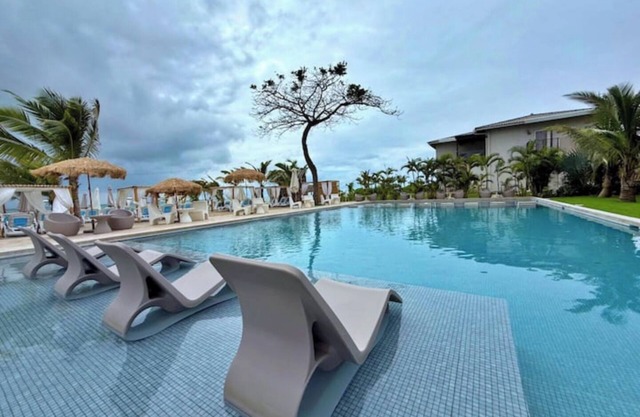 Charming 2-bedroom condo with WiFi, AC in lovely Punta Chame,Beach,Pool, Mtnview