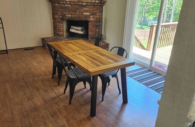 Charming 2-bedroom Restful rooms in Lenexa KS
