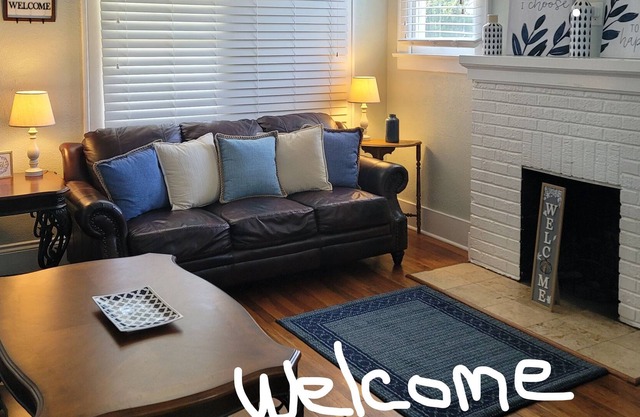 Charming 2 bedroom /2 Bathroom