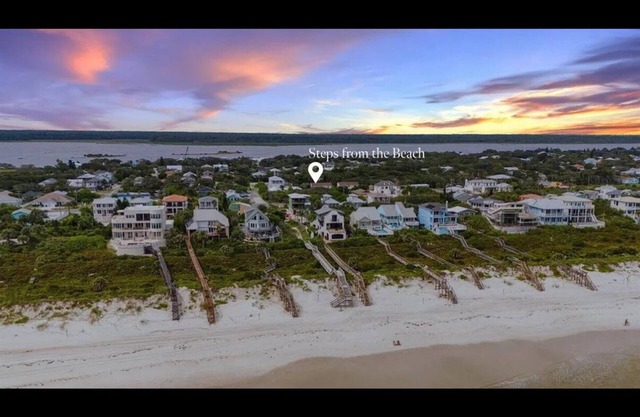 Charming 2-bedroom townhome in beautiful St. Augustine Beaches - Private Beach
