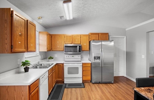 Charming 3-bedroom house with AC and WiFi in lovely Knoxville
