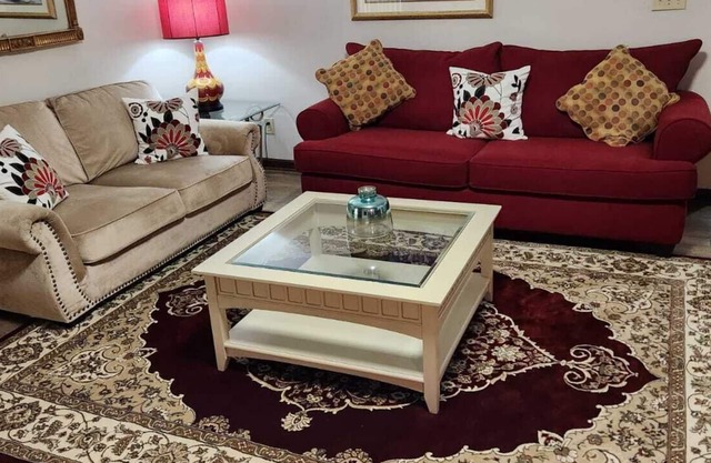 Charming 3-bedroom house with AC and WiFi in Decatur