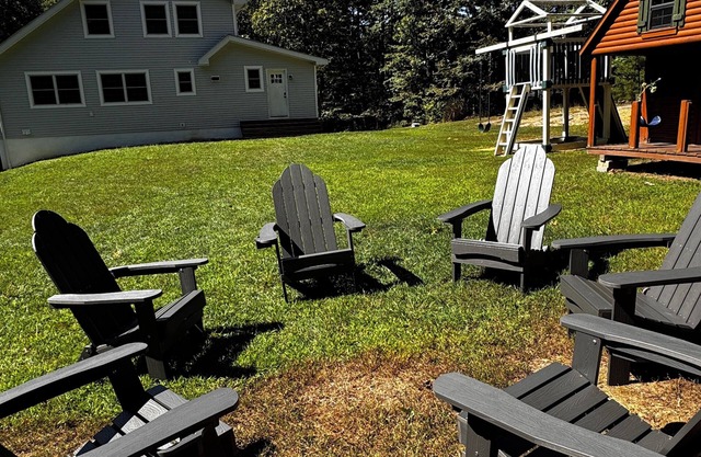 Charming 3-bedroom house with WiFi, AC in peaceful Elk Neck
